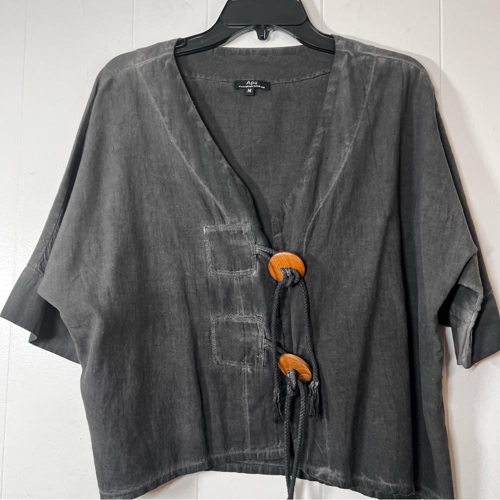 NWOT APUWomen's Charcoal Blouse with Wooden Accent Buttons with Rope Ties Medium - Picture 9 of 13